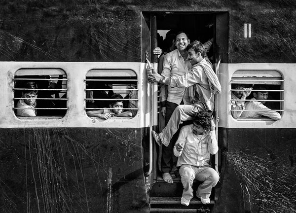 Photograph Juan Luis Duran Full on One Eyeland
